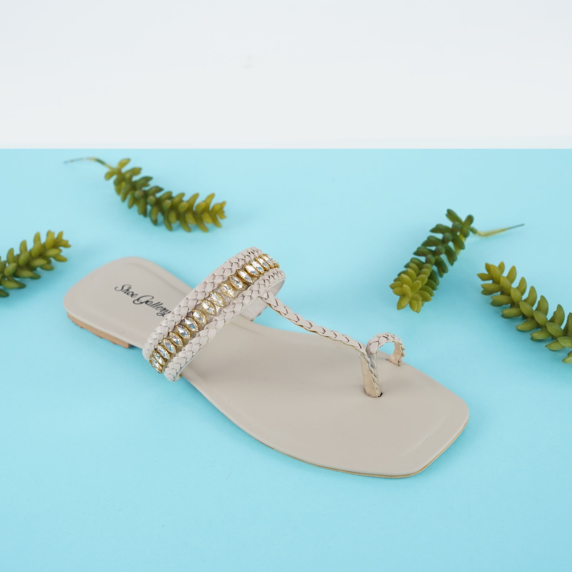 Poomy Skin Kolhapuri Chappal