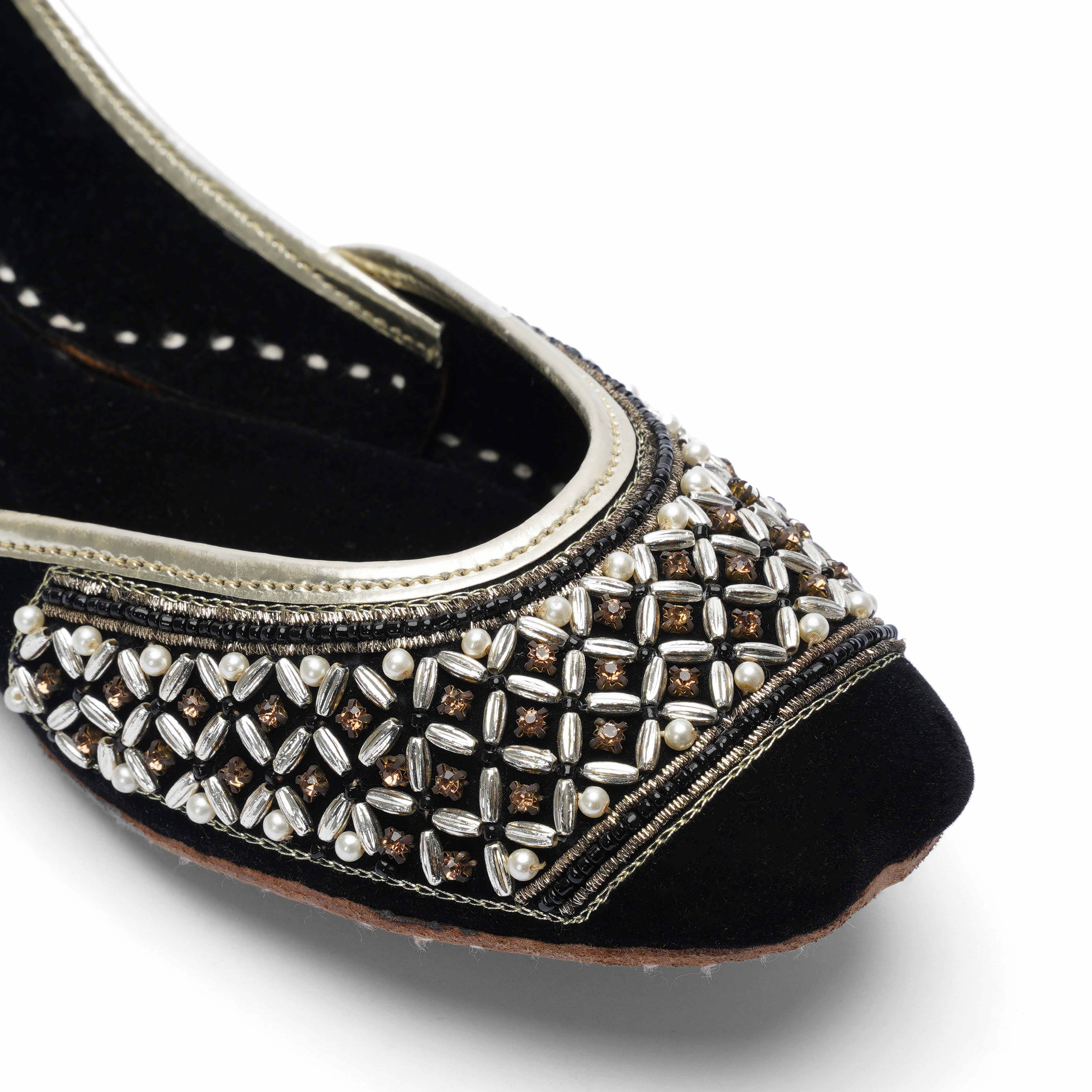 Black Elegant Velvet Khusa