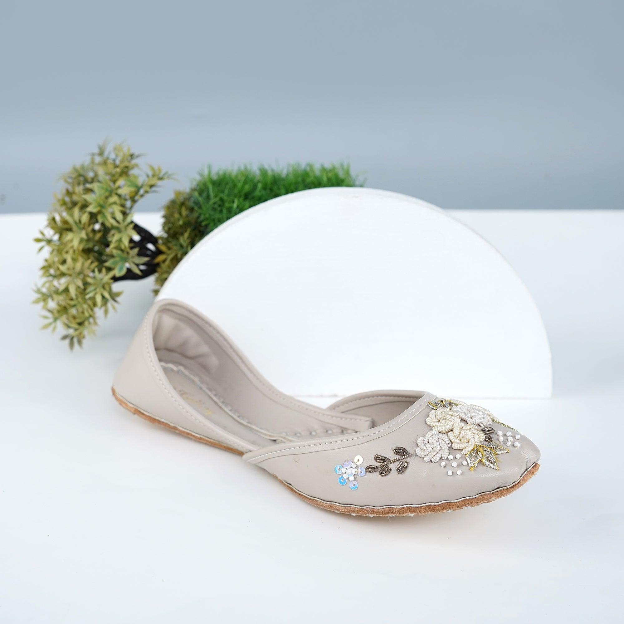 Grey Vibrant Beaded embroided khussa