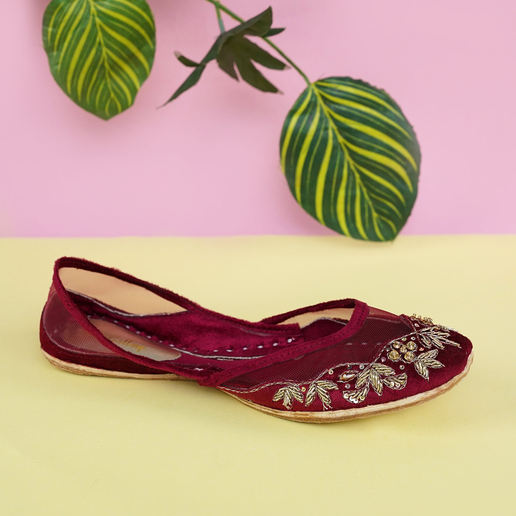 Maroon Net Embalish Khussa