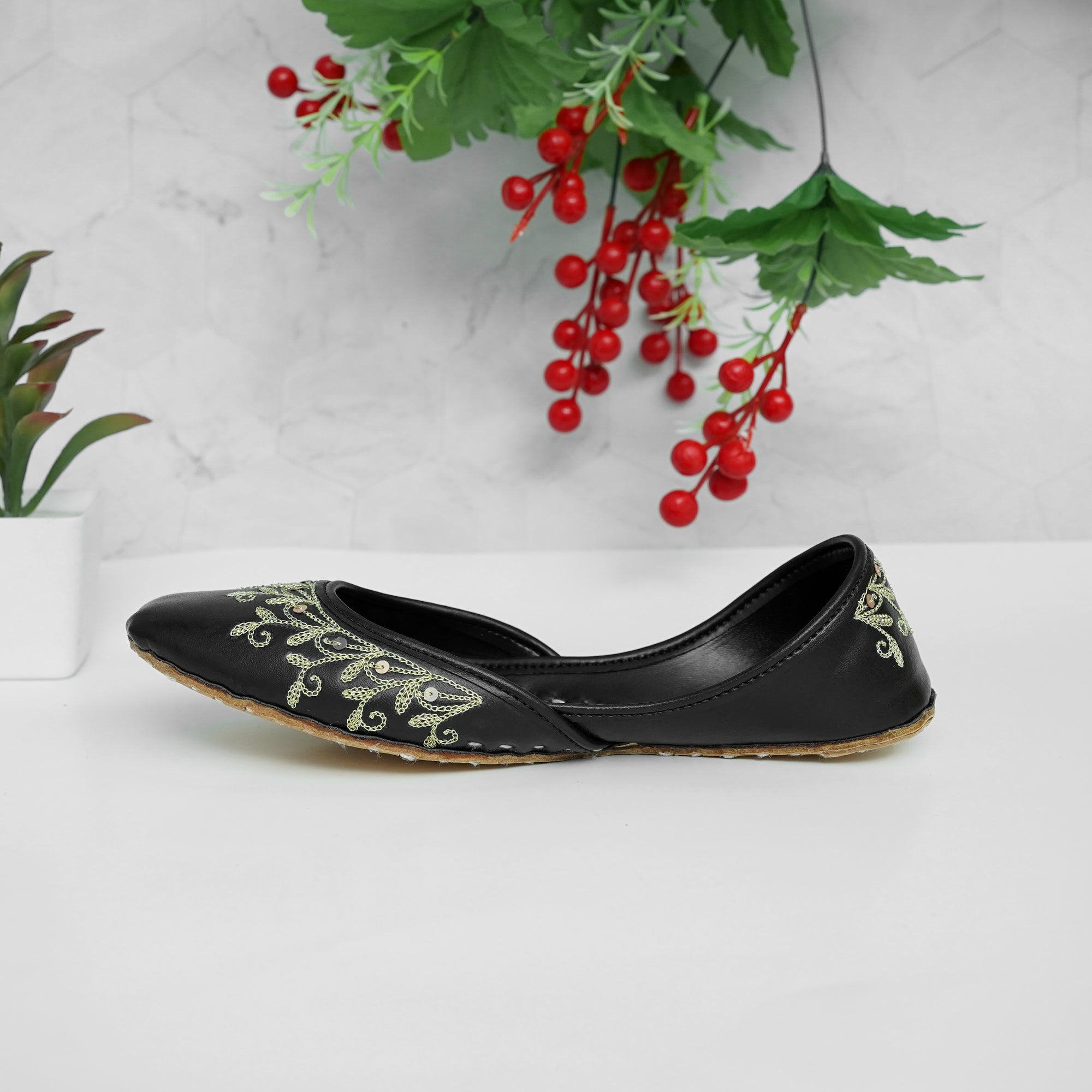 Black Embroided lather khussa