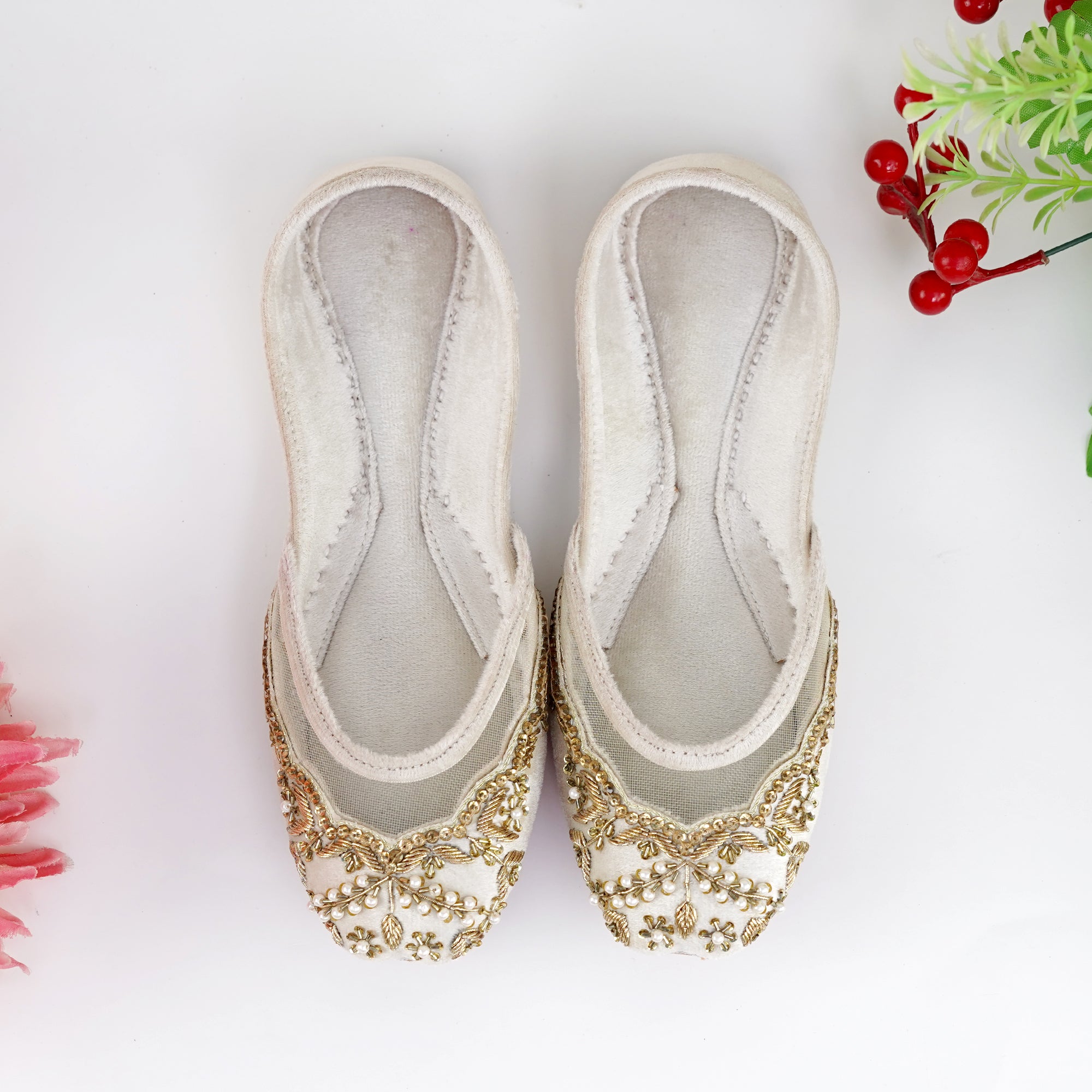 Fawn Net Embalish Khussa