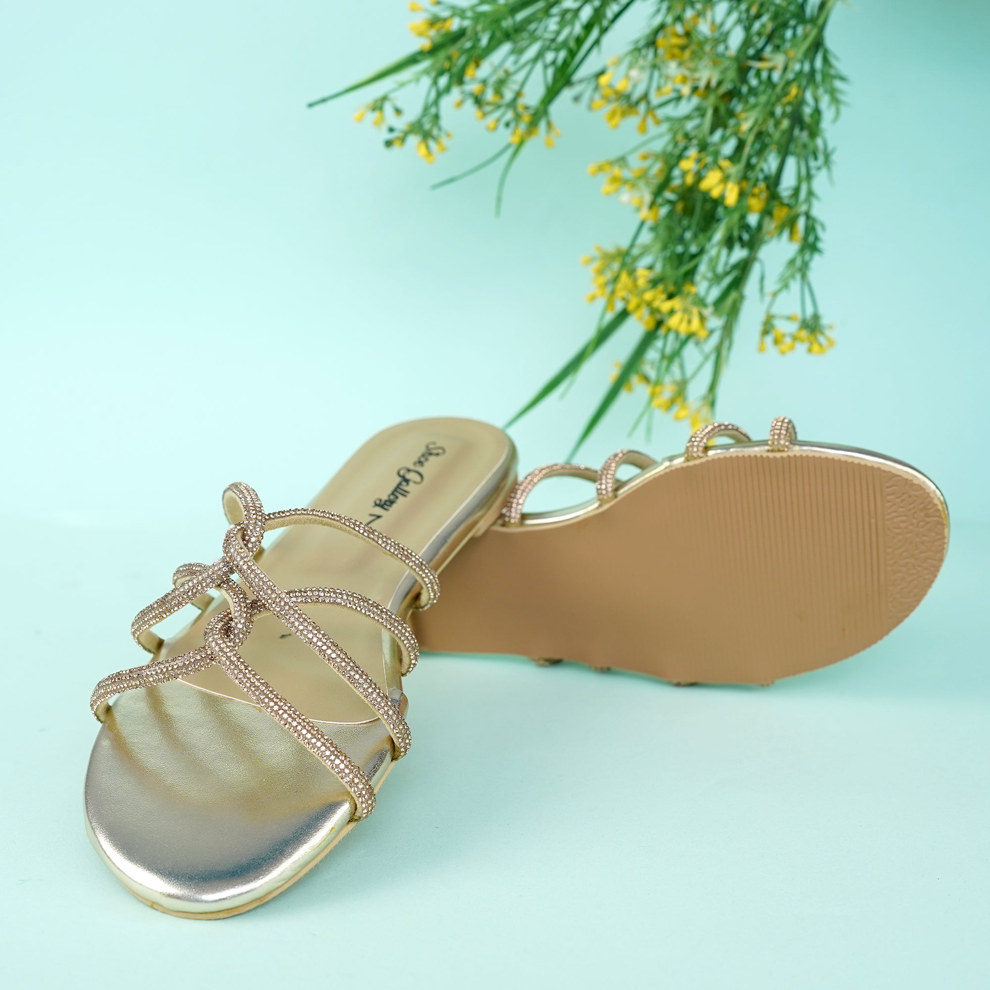 Gem-Embalish Golden Chain Chappal